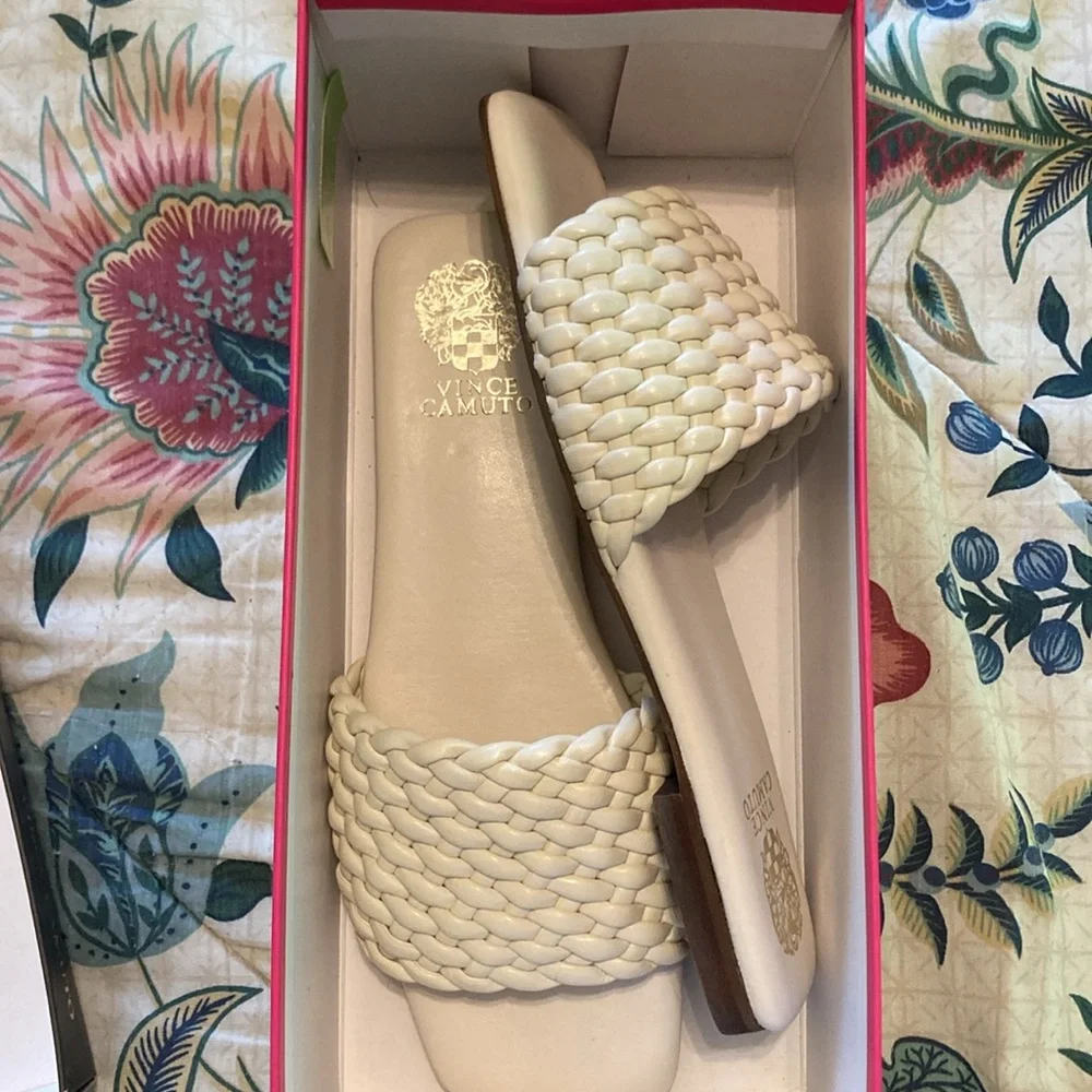 NEW Vince Camuto VC-Arusha Creamy White Braided Sandals Size 10 - Picture 12 of 14
